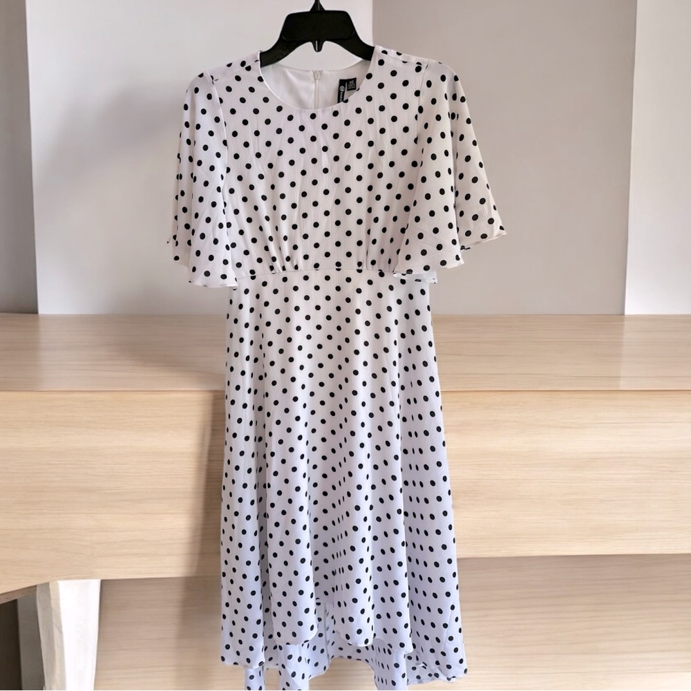 Versona XS Black & White Polka Dot Waterfall Dress. NWOT.